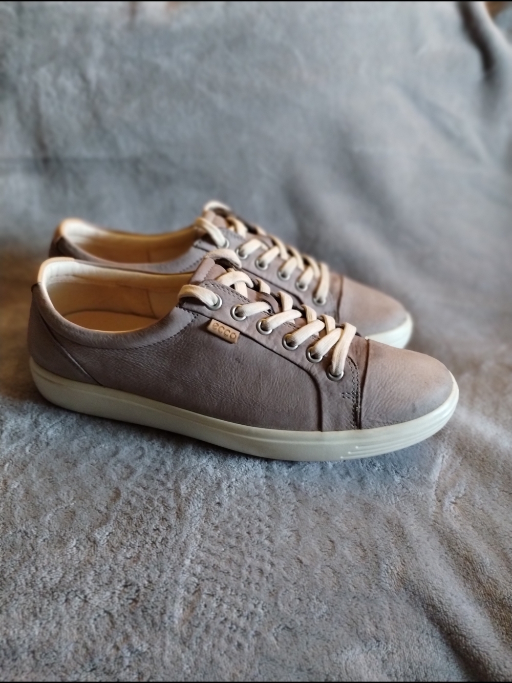 ECCO Soft 7 Sneakers Women’s US 10 / EU 41 Taupe Leather Lace Up
